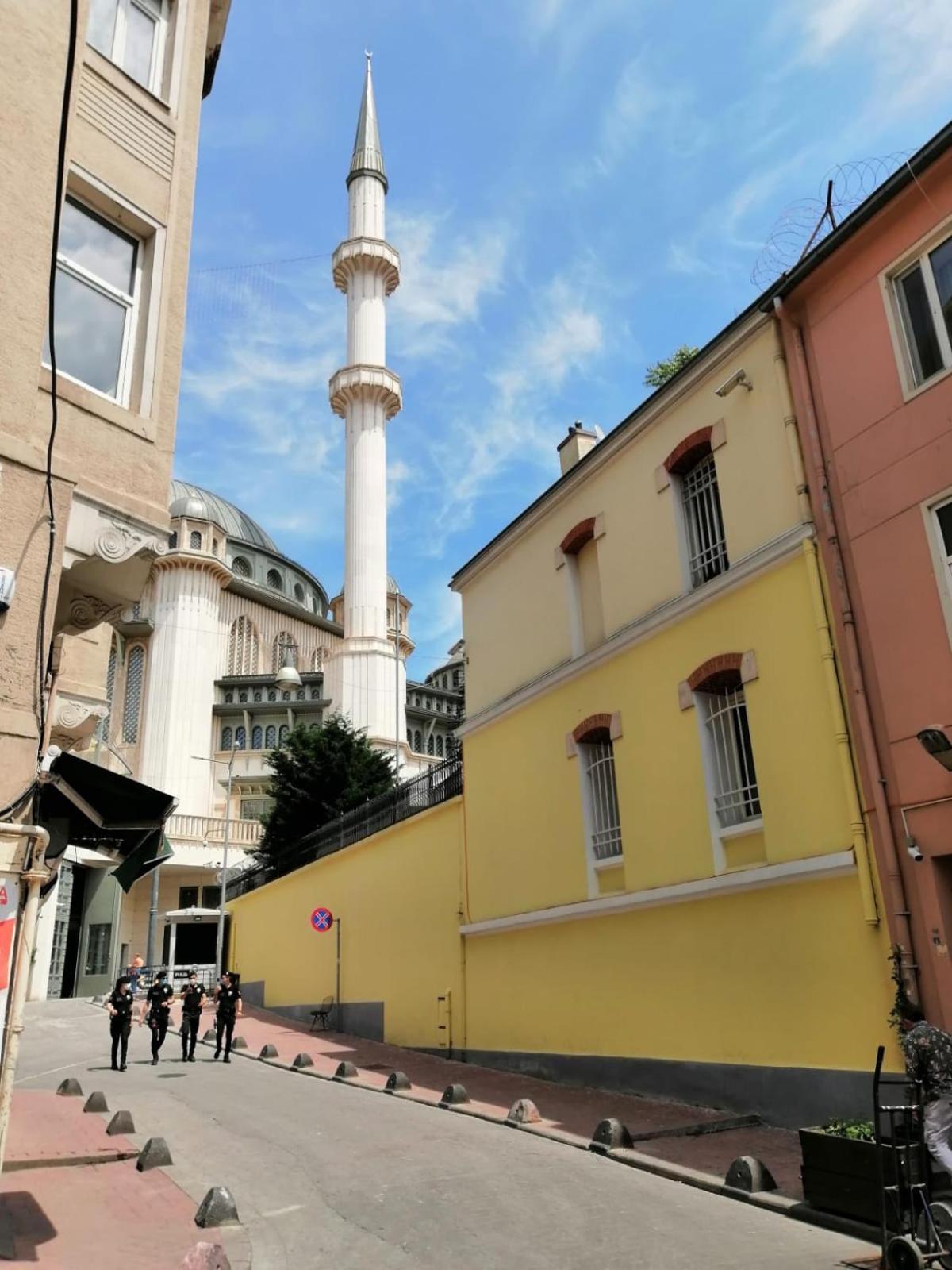 Taksim Park Hotel Istanbul Exterior photo